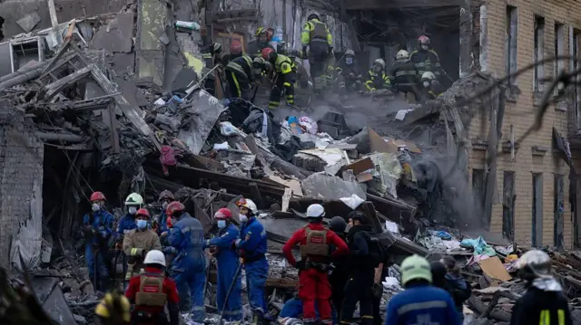 Розбір завалів