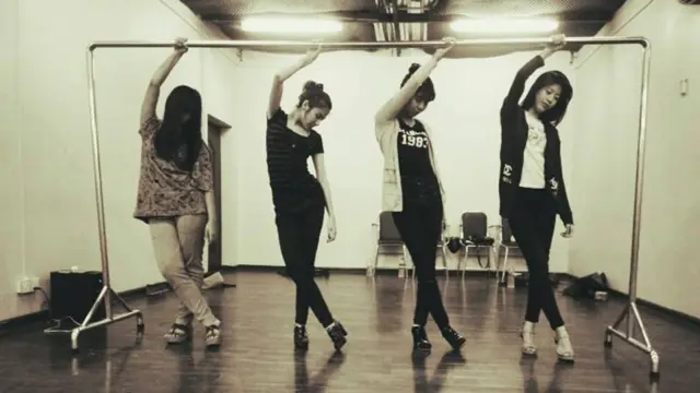 အပျော်တမ်းကေပေါ့ အက ကသူကနေ အိုင်ဒေါဖြစ်လာသူ