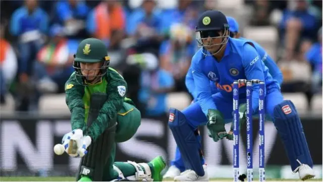 ధోనీ గ్లోవ్స్