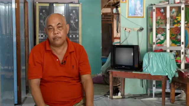 Nurhadi, generasi ketiga yang melakukan aktivitas tungku arang di Batu Ampar.