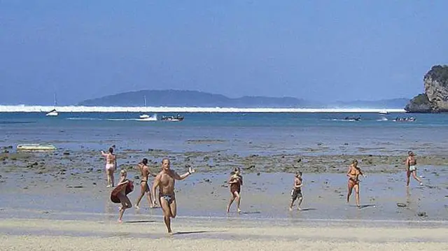 சுனாமி, 2004 டிசம்பர் 26, இயற்கை, தமிழ்நாடு, இலங்கை