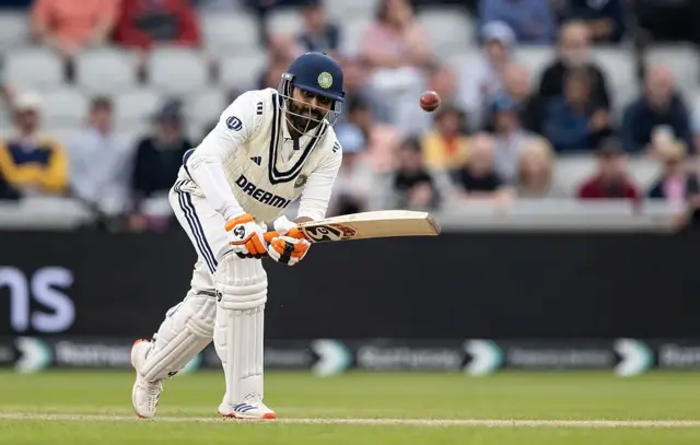 ஜடேஜா, இந்தியா இங்கிலாந்து டெஸ்ட் போட்டி, இரண்டாம் நாள் ஆட்டம், விளையாட்டுச் செய்திகள், பிபிசி தமிழ், ரவீந்திர ஜடேஜா,