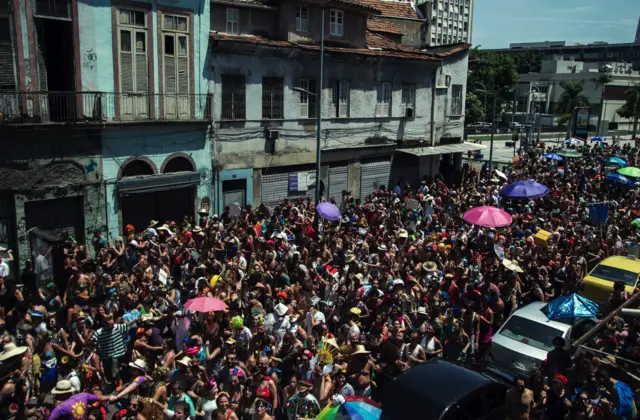 Desfile do bloco Boitolo no Rioaposta gratis final libertadoresJaneiro reúne multidão nas ruas