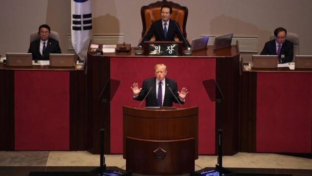 特朗普在韩国议会发表讲话