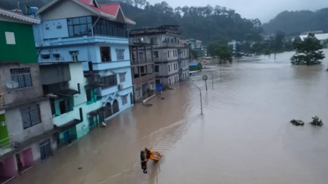 အိန္ဒိယ၊ ဆစ်ခင်မ်ပြည်နယ်၊ ရုတ်တရက်ရေကြီးမှု
