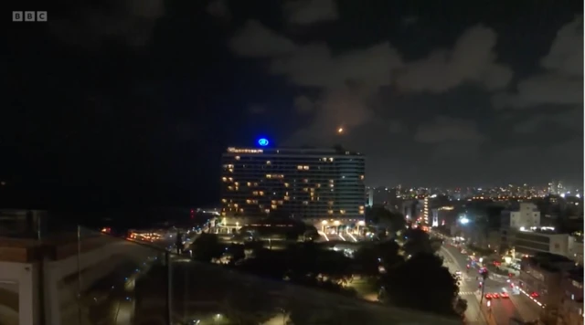 İran raketləri Təl-Əvivə çatıb