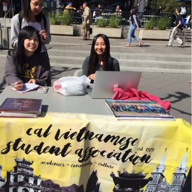 Đại diện Hội học sinh Việt Nam tại một trường đại học ở California