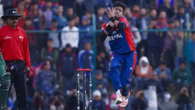 સંદીપ લામિછાને