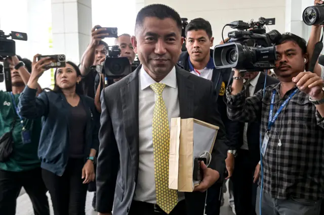 พล.ต.อ.สุรเชษฐ์ 