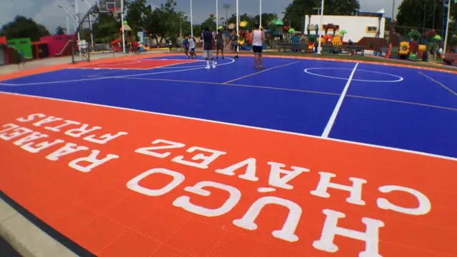 Cancha del complejo deportivo Hugo Chávez, en Managua.