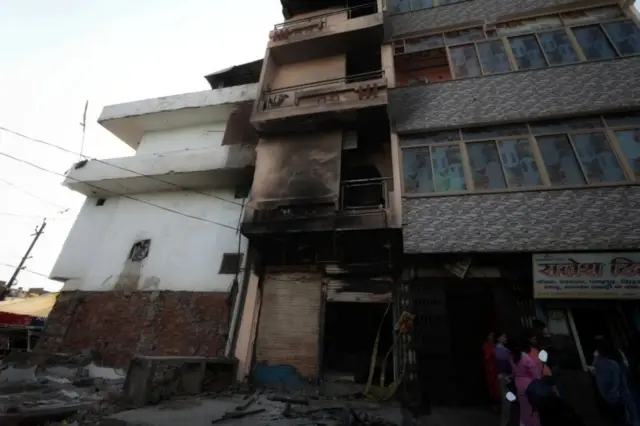 کیسروانی خاندان کا گھر