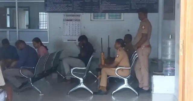 பத்திரப் பதிவு அலுவலகங்களில் வருமான வரித்துறை ஆய்வு