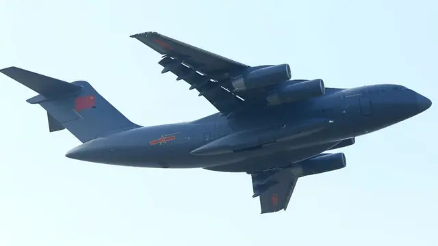 マレーシア、中国軍機の「領空侵犯」を非難 南シナ海 - BBCニュース