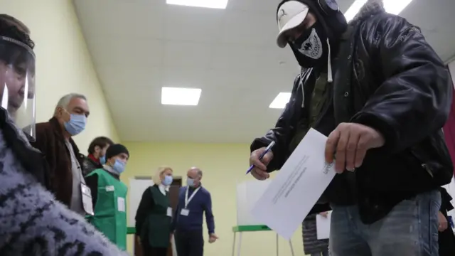 на избирательном участке 21 ноября