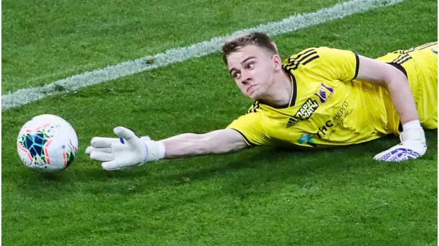 Вратарь ФК "Ростов" Денис Попов