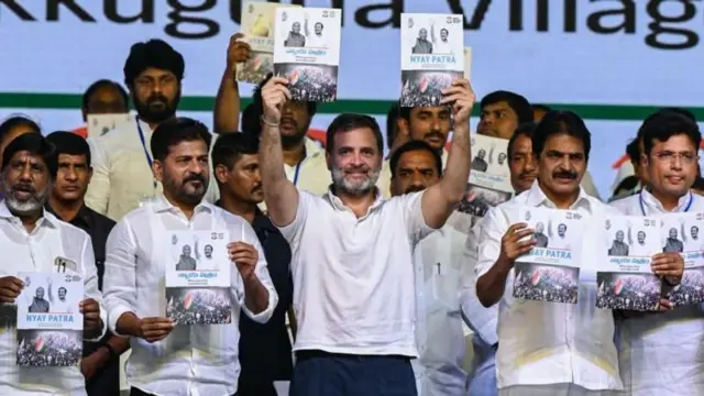 కాంగ్రెస్ పార్టీ ఎన్నికల ప్రచారంలో రాహుల్ గాంధీ