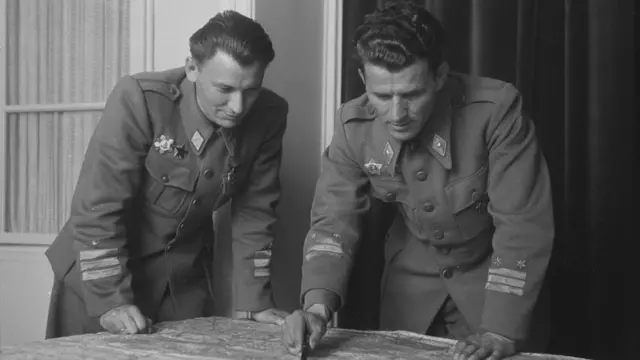 Generali Peko Dapčević i Milutin Morača rukovode završnim operacijama za oslobođenje zemlje, maj 1945.