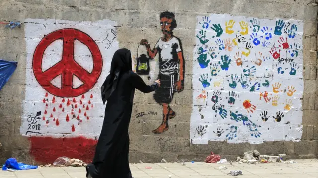 لوحة جدارية تدعو للسلام في صنعاء