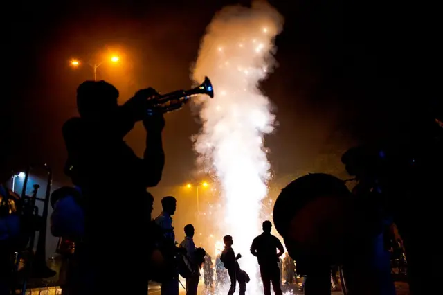 வெளிநாடுவாழ் இந்தியர்களை திருமணம் செய்து கொள்வோருக்கு சட்டப்பாதுகாப்பு இல்லையா?