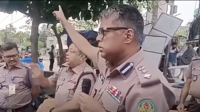 "আল্লাহ ছাড়া যদি কেউ জানে, আমি আপনাদেরকে ওয়াদা দিতেছি, আল্লাহ ছাড়া যদি কেউ জানে, এই গাছের(পাশের গাছের দিকে আঙুল তুলে নির্দেশ করে দেখান) তলে ঝুলায়া পিটামু, আমি দিয়া যামু আপনারে" মতবিনিময় সভায় বলেন কেএমপির অতিরিক্ত পুলিশ কমিশনার