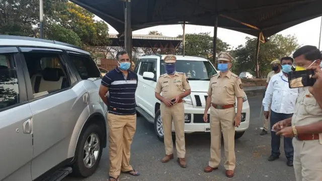 डिस्चार्ज मिळाल्यानंतर मधुकर कड