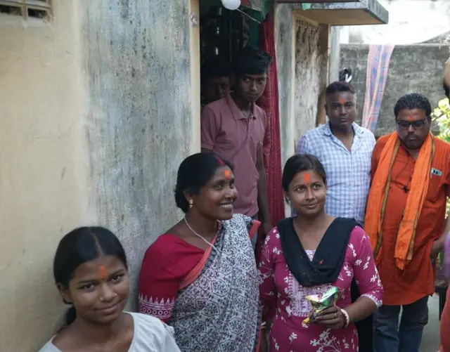 कलिता बताती हैं कि राजनीति में आने के बाद उनको परिवार का भी पूरा समर्थन मिला