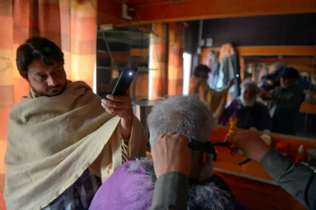 પ્રતીકાત્મક તસવીર