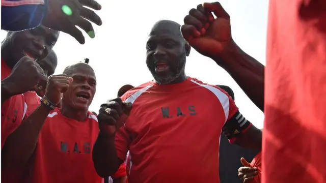 Le président aime évoquer sa carrière de footballeur pour motiver ses proches.