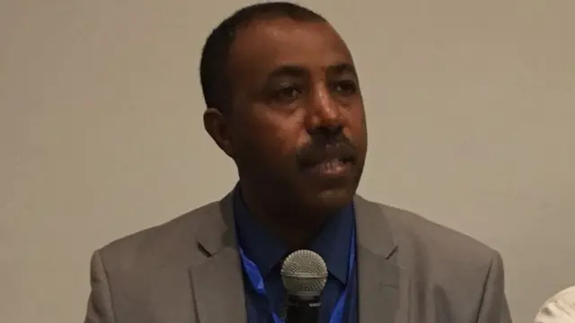 ኣሮን ብርሃነ