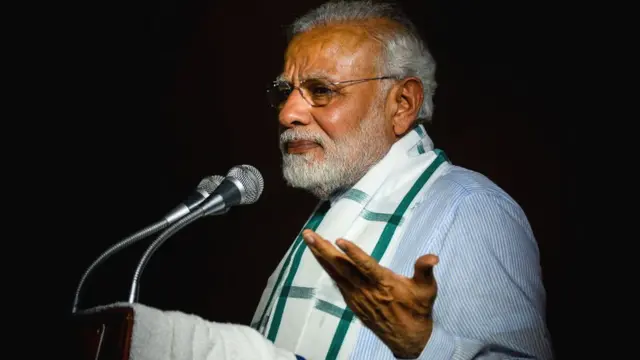 नरेंद्र मोदी