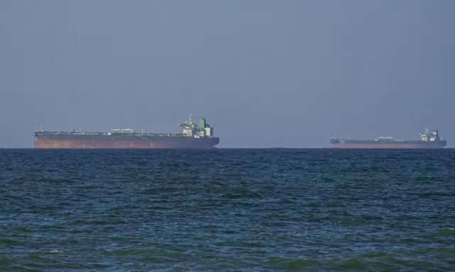 ஹோர்மூஸ் நீரிணை அருகே உள்ள கப்பல்கள் (கோப்புப் படம்)
