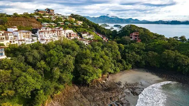 Курортне містечко Лас-Каталінас 