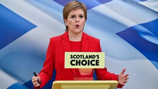 Никола Стёрджен