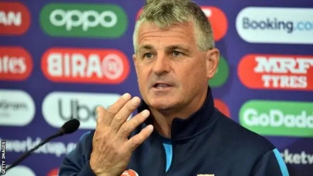 ස්ටීව් රෝඩ්ස්