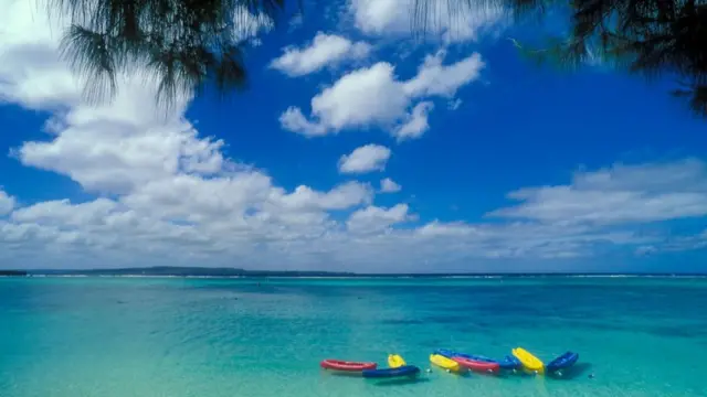 塞班島海邊的小艇