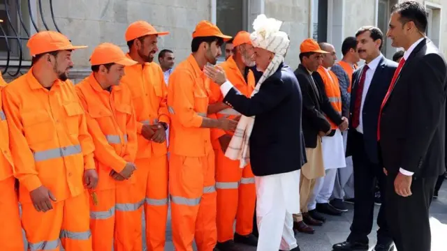 ولسمشر غني وايي، اسلامي هېوادونه داسې "فتنې سره " لاس او ګرېوان دي چې پر مسلمانانو یې خوښي پېرزو نه ده.