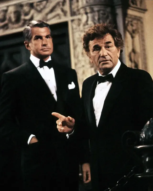 La série avait une formule gagnante : le Columbo fripé était toujours sous-estimé par les riches et les puissants