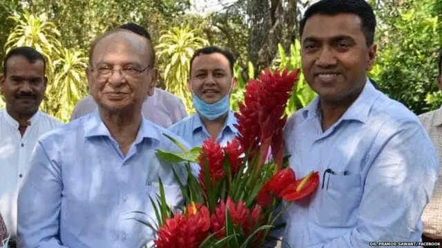 गोव्याचे मुख्यमंत्री डॉ. प्रमोद सावंत आणि प्रतापसिंह राणे