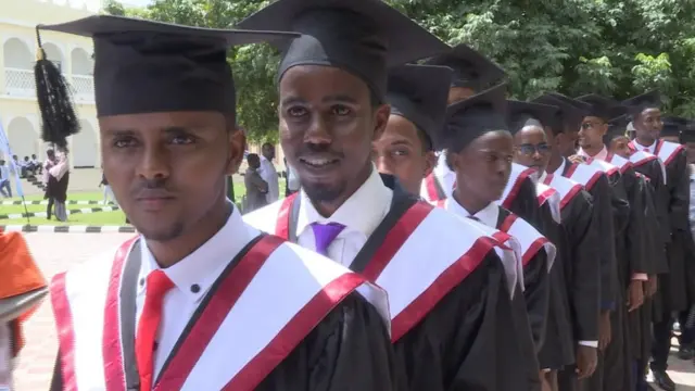 Sanadkii 2017-kii waxaa jaamacadaha Muqdisho ka qalin jabiyay 11 kun