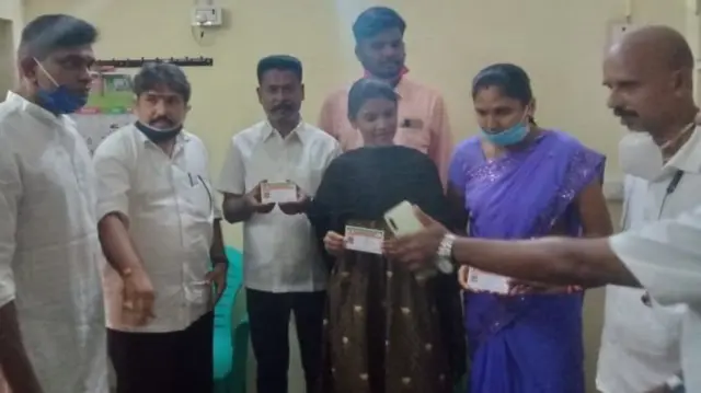 நரேந்திர மோதி 'மன் கி பாத்' நிகழ்ச்சியில் பாராட்டிய மதுரை சலூன் கடைக்காரர் பாஜகவில் சேரவில்லை என மறுப்பு