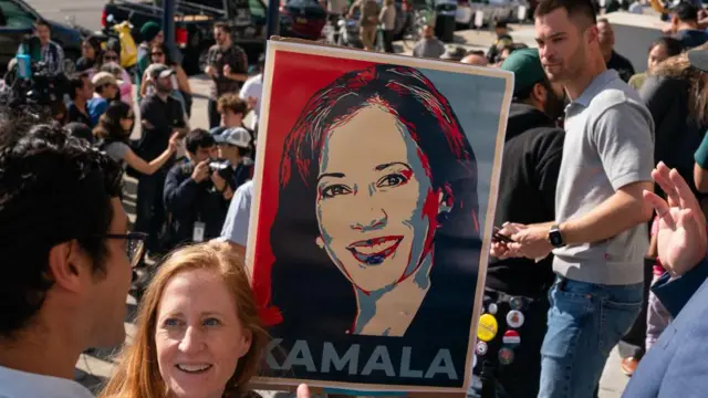அமெரிக்க அதிபர் தேர்தல் 2024: தேர்தல் பரப்புரையில் துணை அதிபர் கமலா ஹாரிஸ்