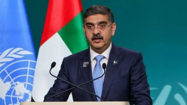 पाकिस्तानचे काळजीवाहू पंतप्रधान अनवारुल हक़ काकड़