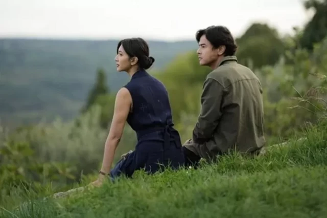 Adegan Sore yang diperankan oleh Sheila Dara dan Jonathan oleh Dion Wiyoko