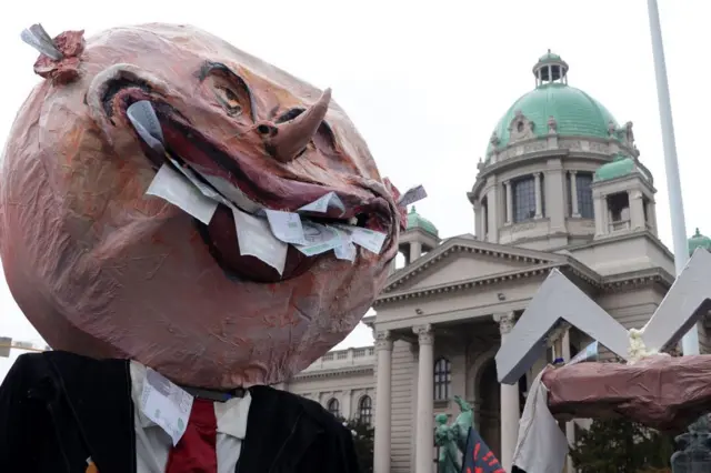 figura koja predstavlja korumpiranog javnog funkcionera