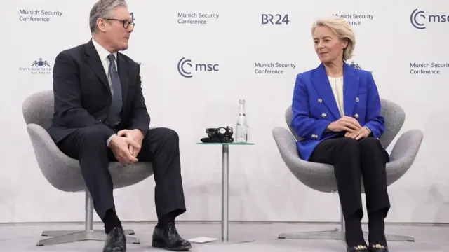 欧盟委员会主席乌苏拉·冯德莱恩与基尔·斯塔默