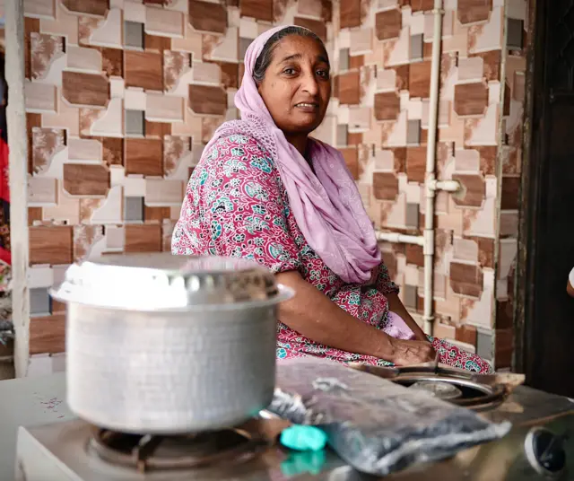 મહિલા, મુસ્લિમ, રોજીરોટી, રોટલી, ભારત, બીબીસી ગુજરાતી, ગુજરાત, અમદાવાદ, જગન્નાથ, જમાલપુર