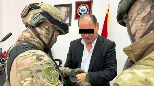 Саламаттык сактоо министри Алымкадыр Бейшеналиевди кармоо дагы сын-пикирди жараткан 