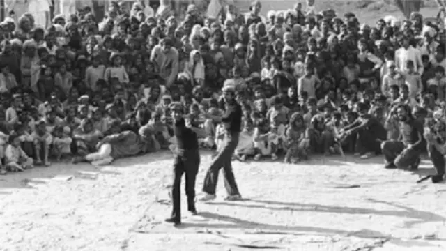 नुक्कड़ नाटक