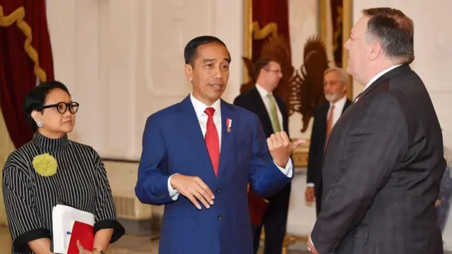 Menteri Luar Negeri Retno Marsudi dan Presiden Jokowi