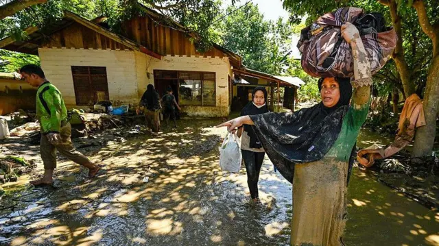 banjir aceh, sumut, sumbar, bencana nasional, banjir, meureudu, aceh 